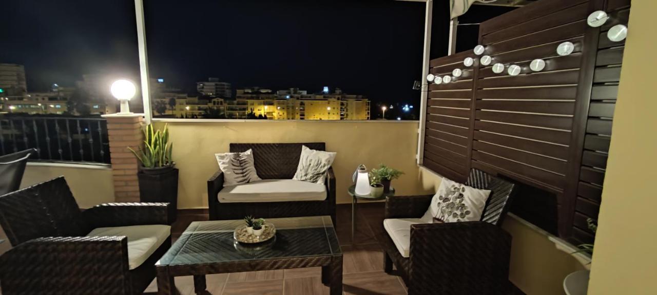 Atico Olimpo Apartment ตอร์เรเดลมาร์ ภายนอก รูปภาพ