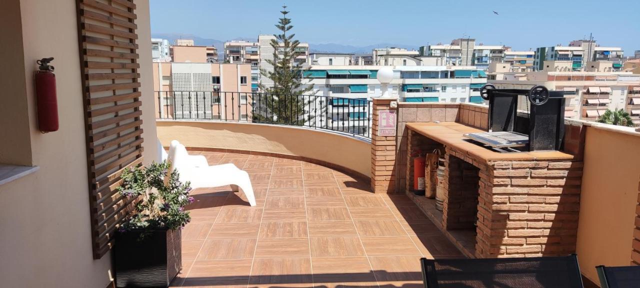 Atico Olimpo Apartment ตอร์เรเดลมาร์ ภายนอก รูปภาพ